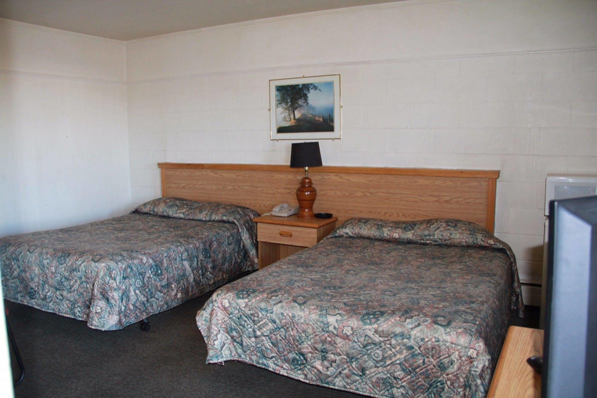 Bluebird Motel Innisfail Eksteriør billede